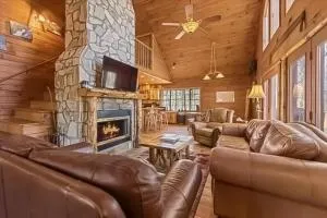 Mountain's Edge - Crandall