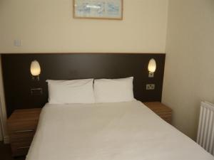Double Room on-suite with Sea View room in Dutchman Hotel