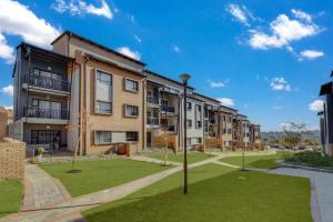 Resting nest waterfall