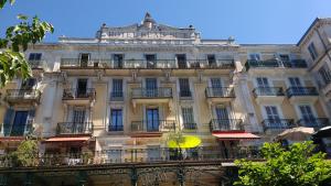 Appartements Le Beau Site Grand Hotel - lovely heritage cocoon Aix-les-Bains central park : photos des chambres