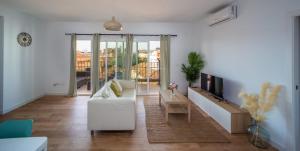 Stylish Apartment in Málaga Centro - Balcony and City View