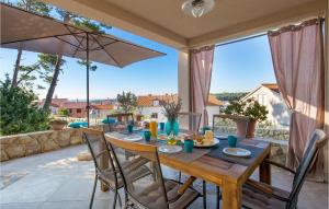 Stunning Home In Banjol 