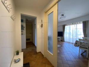 Appartements Bel appartement T3 climatise, centre Cavalaire, proche plages et commerces - FR-1-100-273 : photos des chambres