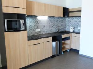 Appartement PMR 4 pers, plage, piscine chauffée, parking, animaux admis - FR-1-194-254