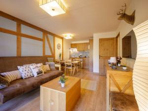 Appartements Appartement Prestige au Centre-ville avec Piscine, Sauna et Parking a Saint-Lary-Soulan - FR-1-296-417 : photos des chambres