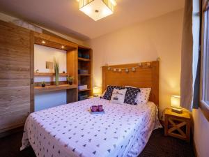 Appartements Appartement Prestige au Centre-ville avec Piscine, Sauna et Parking a Saint-Lary-Soulan - FR-1-296-417 : photos des chambres