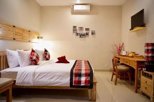 Phòng Giường Đôi Có Sân Hiên (Double Room with Terrace)