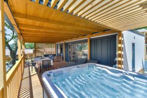 Mobile home 249 - Large Terrace & Private Jacuzzi