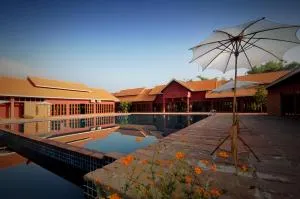 清迈皇家溪别墅 - 班通彭