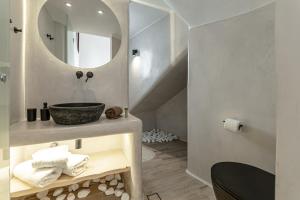 Naxian Spirit Inn