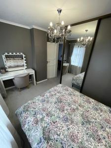 Brother street apartment