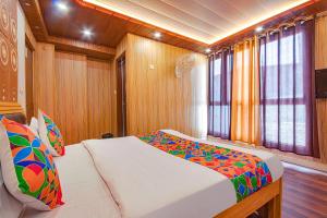 FabHotel Sapphire