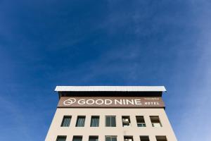 Good nine Hotel