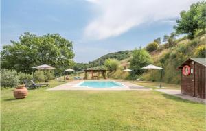 2 Bedroom Cozy Apartment In Castelmuzio