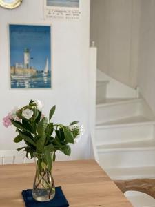 Villas Elegante maison de village au coeur de La Noue : photos des chambres