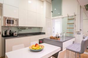 For You Rentals Apartment TEMPORAL in the Center of Madrid ESP50
