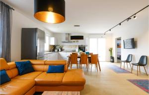 Amazing Home In Vodnjan With Wifi