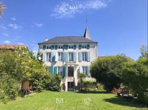 Ancien presbytère rénové en belle maison familiale