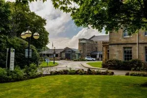 Weetwood Hall Estate - Wetherby