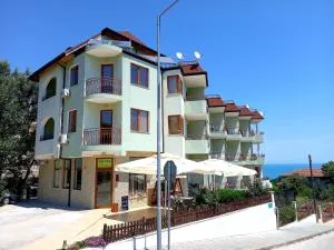 Family Hotel Amore - Byala
