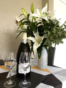 Beach Front Apartment with Free Parking, St Annes