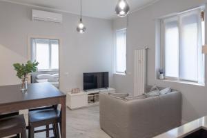 BnButler - Pergolesi, 6 - Accogliente e Moderno a Due Passi da Tutto