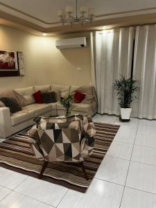 Apartamento de 3 quartos amplos na praia Pitangueiras, Guaruja