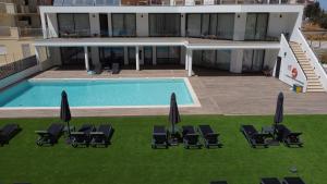 AlgarPapa Rooms - 4hvězdičkové hotely ve městě Armação de Pêra