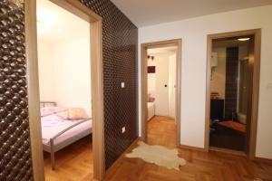 Macadamia apartment with garage parking