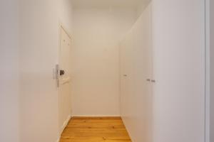 Hip & Renovated T.M. Flat in Bairro Alto