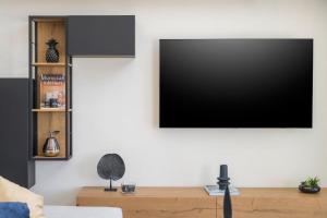 Villa Thea, stunning view, pool, BBQ, Brand new.