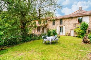 Maisons de vacances Le Moulin de Pilet : Maison 2 Chambres (6 Adultes)