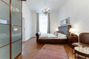 Luxury Riverside Apartments In The Center Of Prague