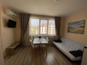 Apolon - beautiful apartments 400 m to the beach