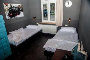 Twin Room with Bathroom room in Hostel am Bahnhof