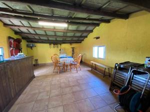 Casa Noval, zona rural VV-3120-AS