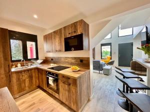 Duplex Design 6P - accès jardin et parking gratuit