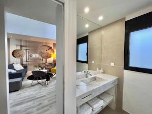 Duplex Design 6P - accès jardin et parking gratuit