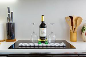 HORIZON VACATION HOME - Luxury Condo near Yumbo