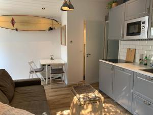 Tinyhouse Scheveningen beach FREE gated parking