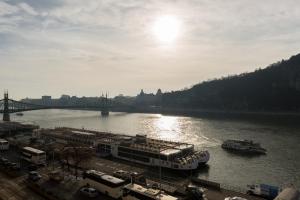 Panorama Luxury Dream Home in The Center