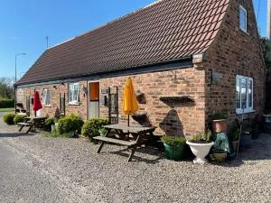 Yarm cottages sleeping 12 - Ingleby Arncliffe