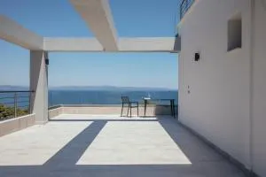 ErMoJo Luxury Apartments - Metókhion Patriotikón