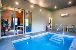 Bandit Lodge BRAND NEW CABIN w Pool - New Era