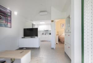 Charming bungalow with private garden