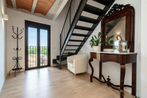 Hauzify I Apartaments Montblanc