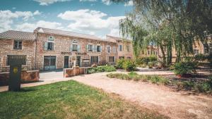 Logis Hôtel Vuillot