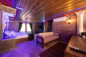 Foremanson Cave Hotel