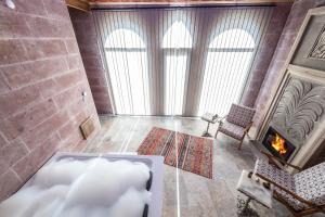 Foremanson Cave Hotel