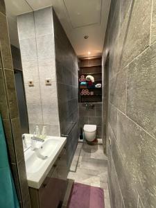 Paris Marais 75004 Seine River